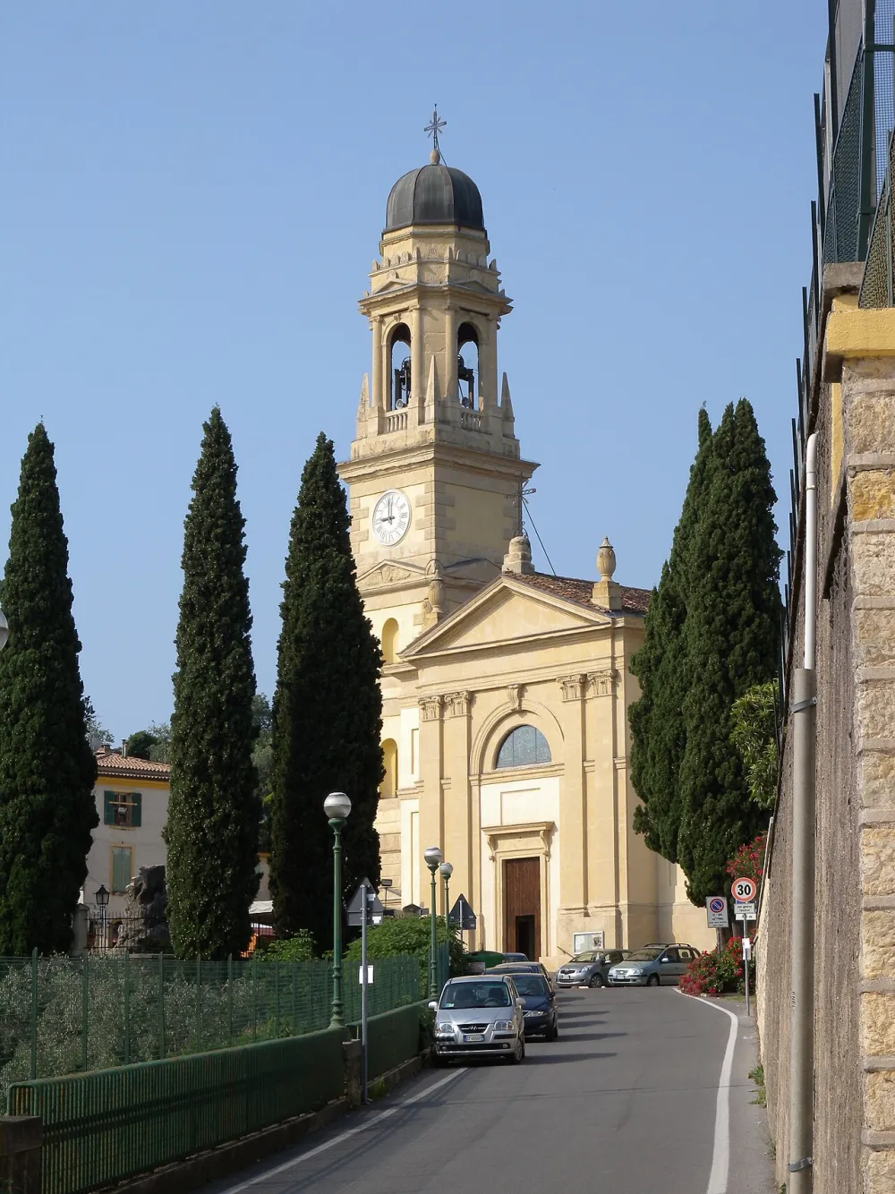 Chiesa di Sant'Ulderico (Castelrotto, San Pietro in Cariano), San Pietro in Cariano — exterior