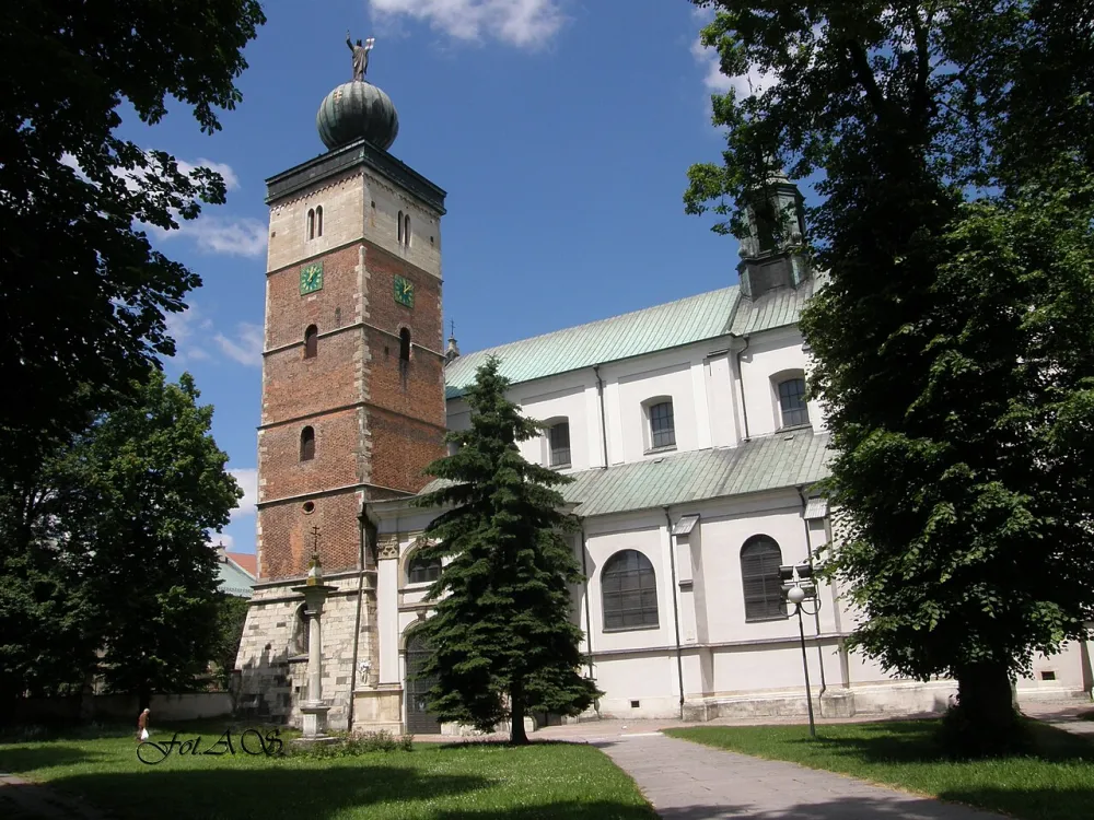 Grobu Bożego, Miechów, Miechów — exterior