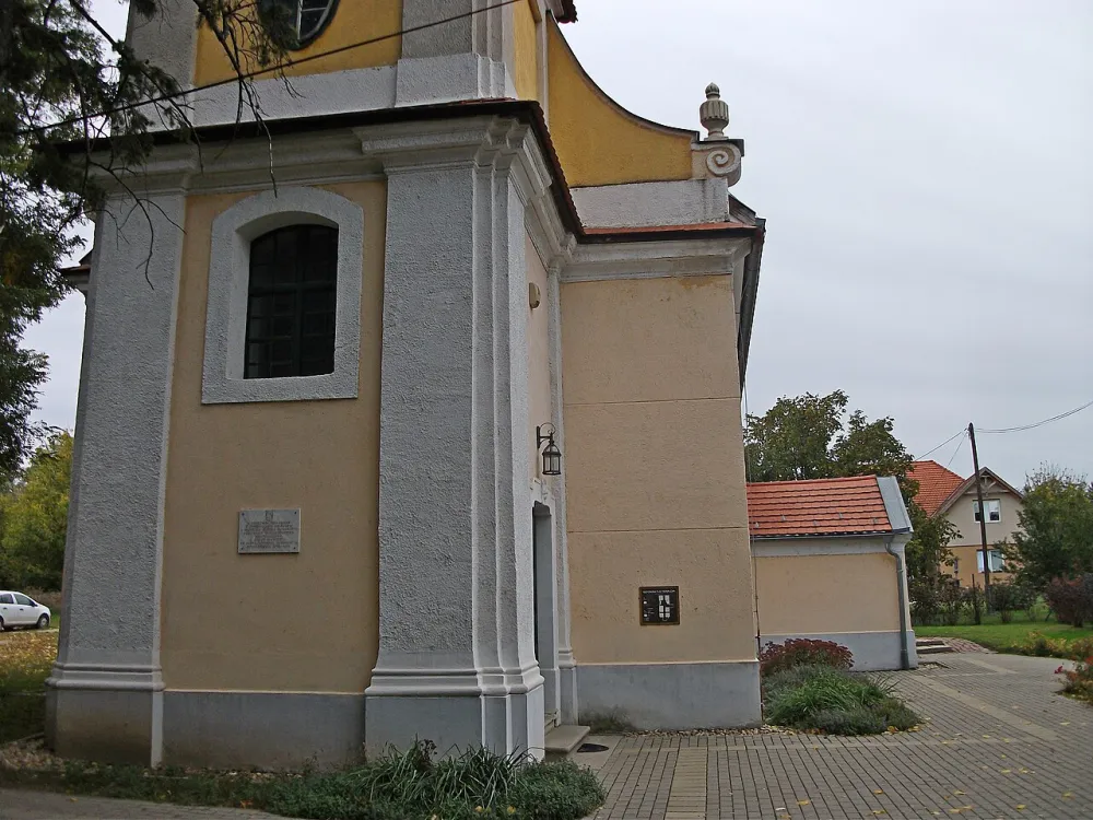 Jézus Szíve templom, Gárdony — exterior