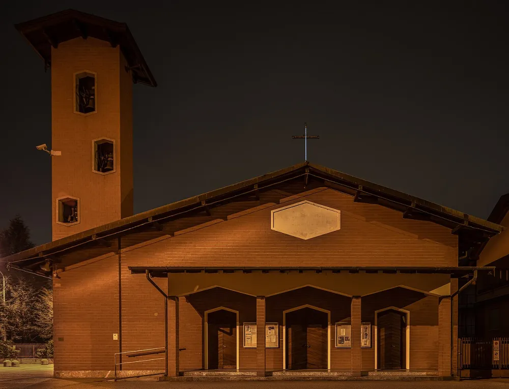 Chiesa del Santissimo Redentore (Busto Arsizio), Busto Arsizio — exterior