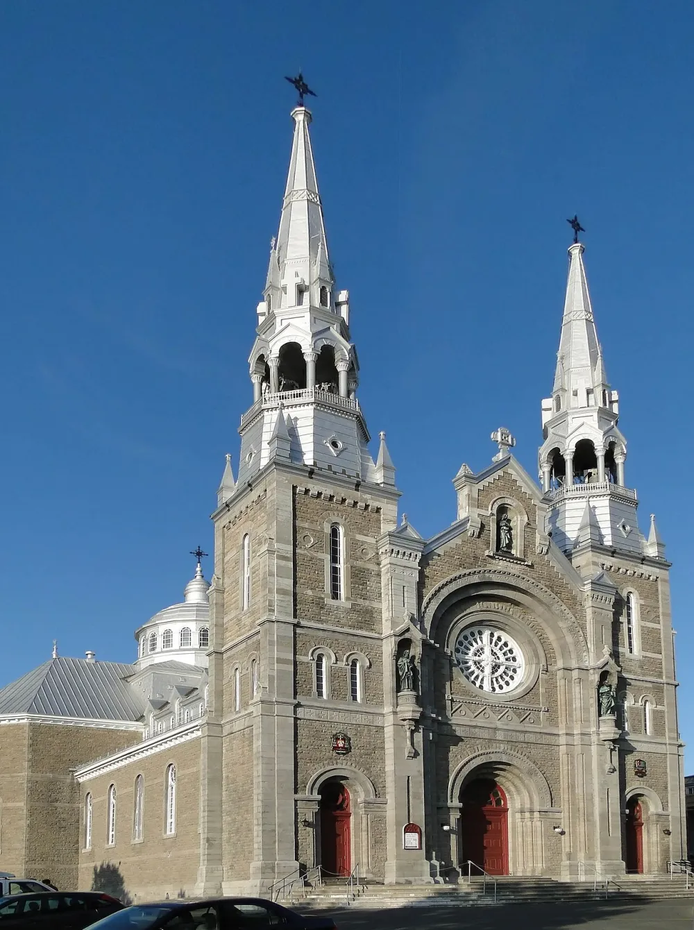 Saint Anne (Basilica), Varennes — exterior