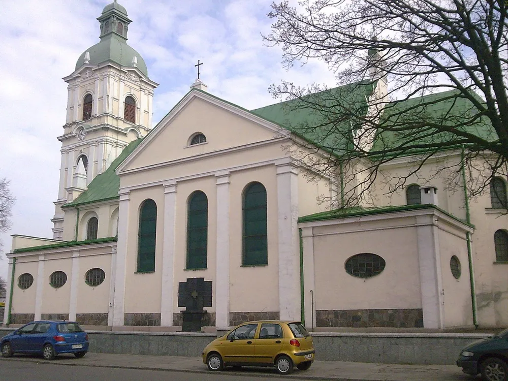 Św. Józefa Oblubieńca NMP i Podwyższenia Krzyża Świętego, Ozorków, Ozorków — exterior