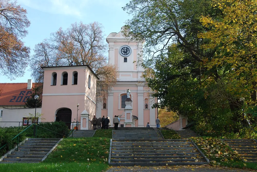 Św. Mikołaja, Łabiszyn, Łabiszyn — exterior