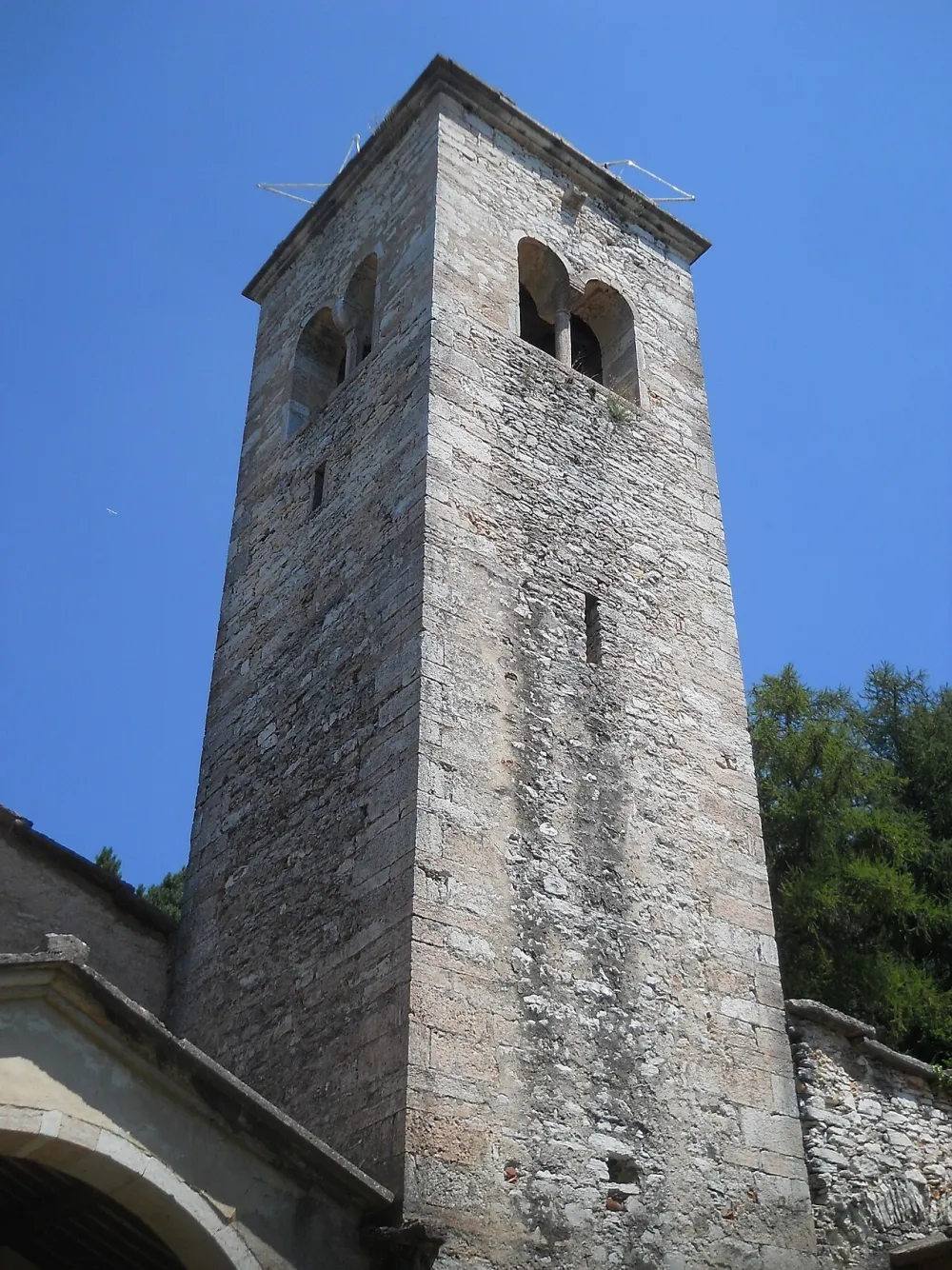 Chiesa di San Leonardo (San Mauro di Saline), San Mauro di Saline — exterior