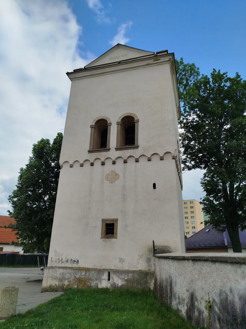 Farský kostol sv. Štefana Uhorského (Matejovce), Poprad — exterior