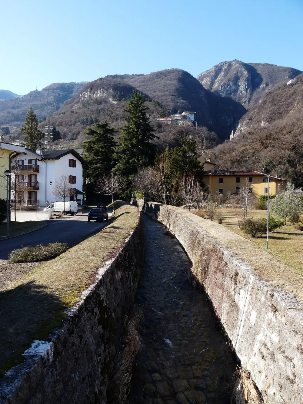 Chiesa dei Santi Cosma e Damiano (Vela, Trento), Trento — exterior