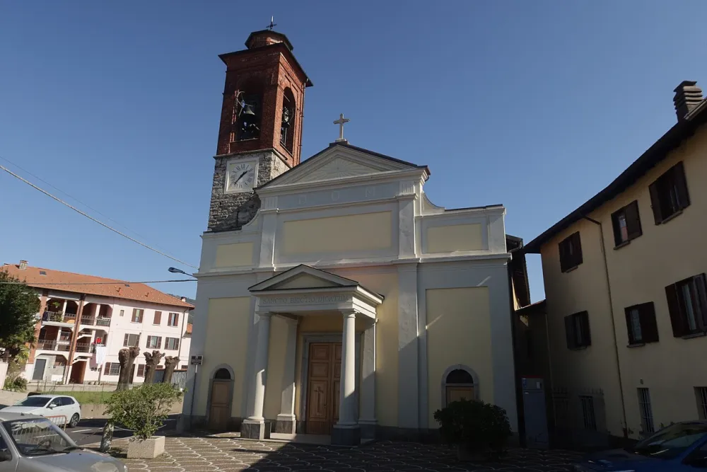 Chiesa di San Brizio (Olginasio, Besozzo), Besozzo — exterior