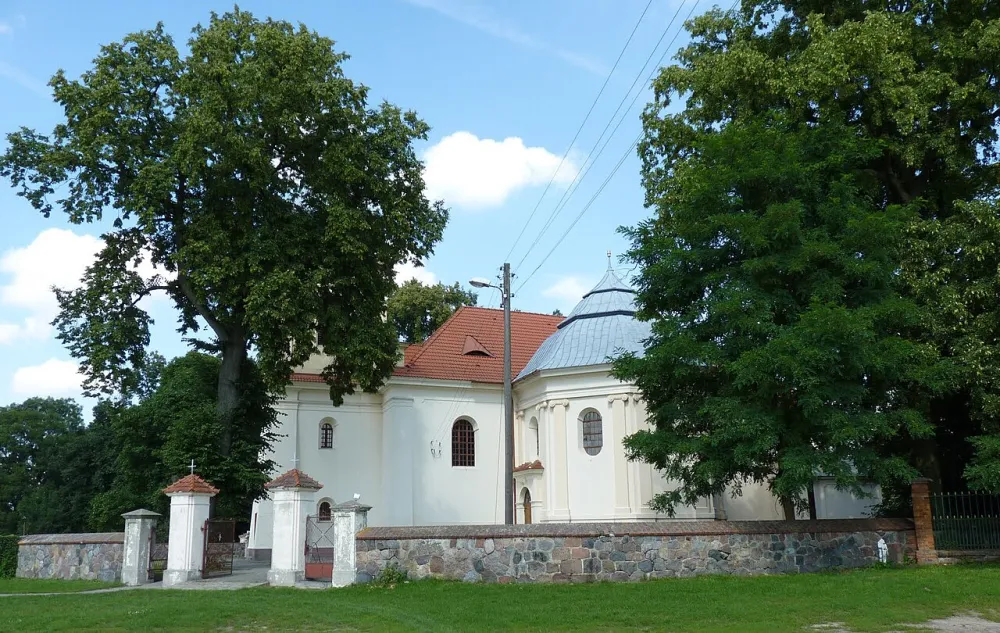 Św. Jadwigi, Glesno, Glesno — exterior