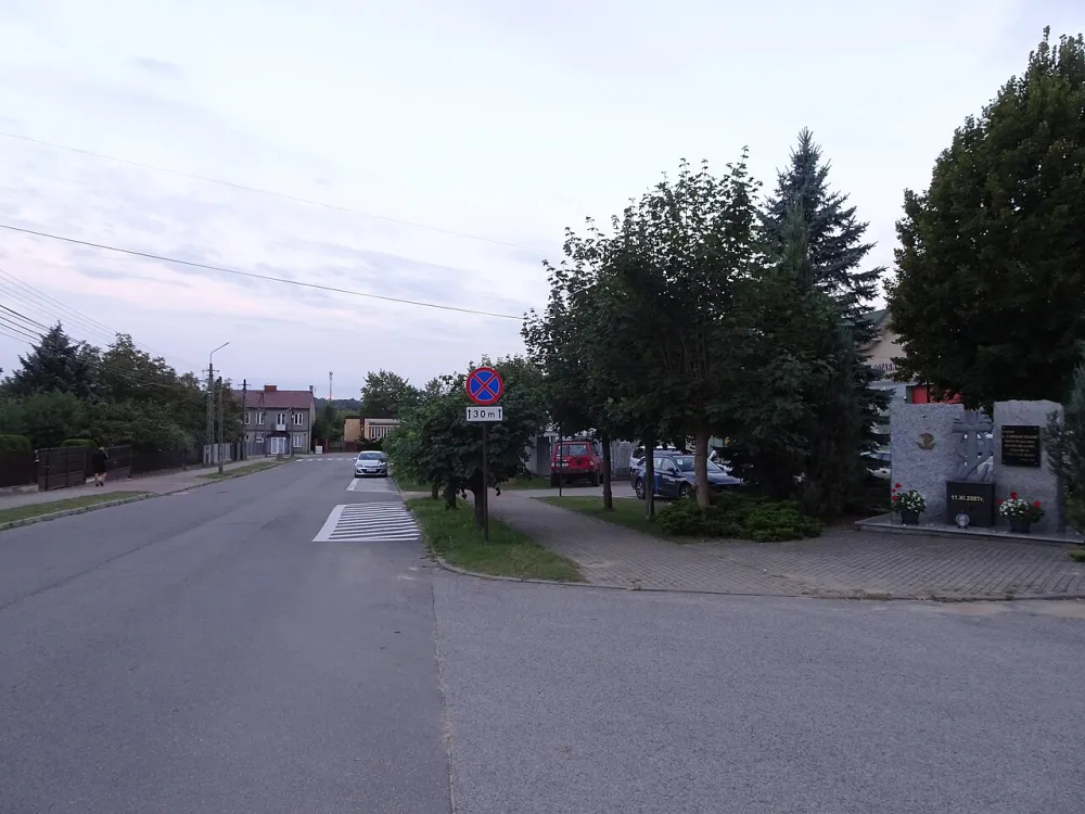 Św. Teresy od Dzieciątka Jezus, Mrozy, Mrozy — exterior