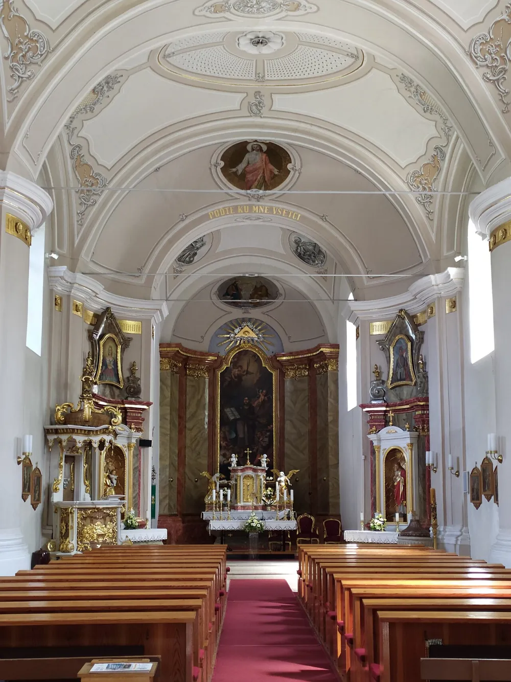 Farský kostol sv. Jakuba Staršieho, Dolná Streda — exterior