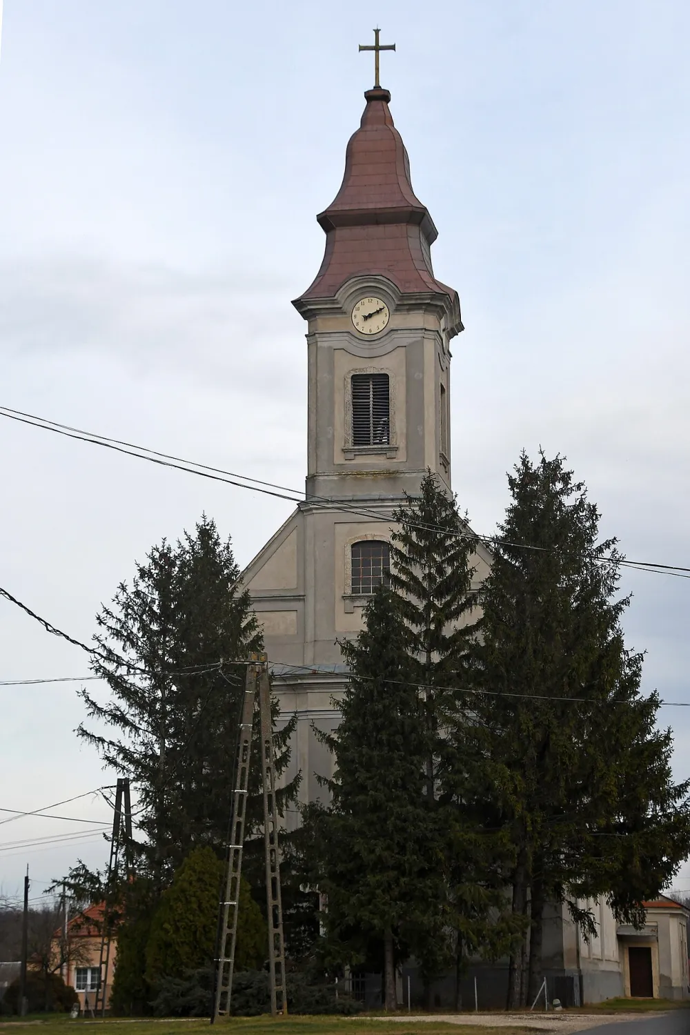 Keresztelő Szent János-templom, Bakonyszentiván — exterior