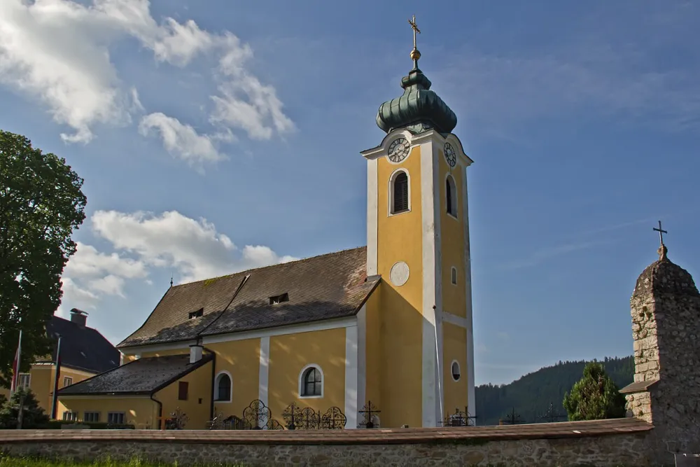 St.Ulrich, Dorfstetten — exterior