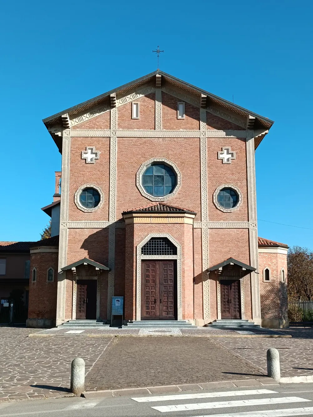 Chiesa di San Vitale Martire (Masano, Caravaggio), Caravaggio — exterior