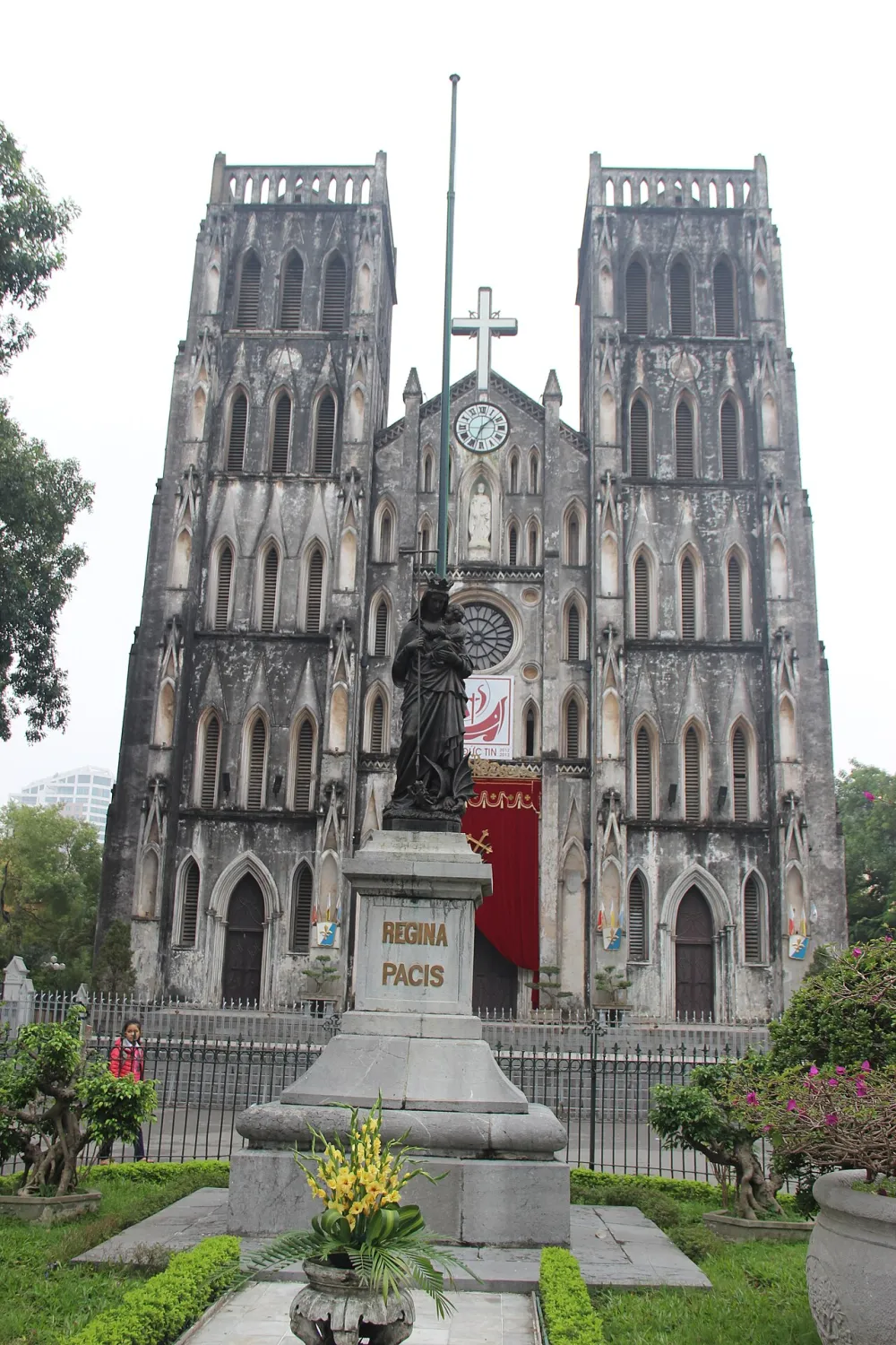 St. Joseph's Cathedral (Hanoi), TP Hà Nội — exterior