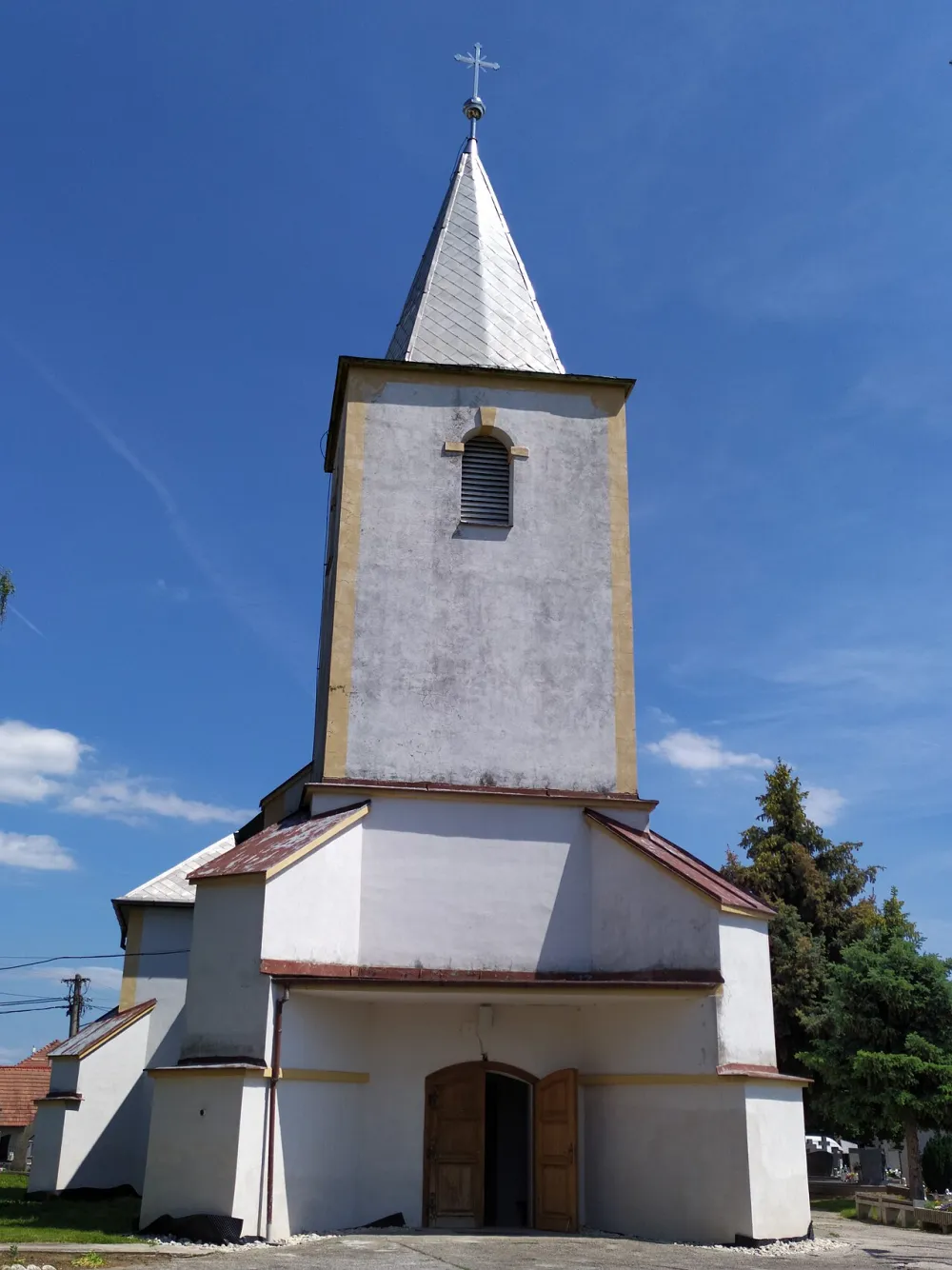 Kostol sv. Martina, Hrušovany — exterior