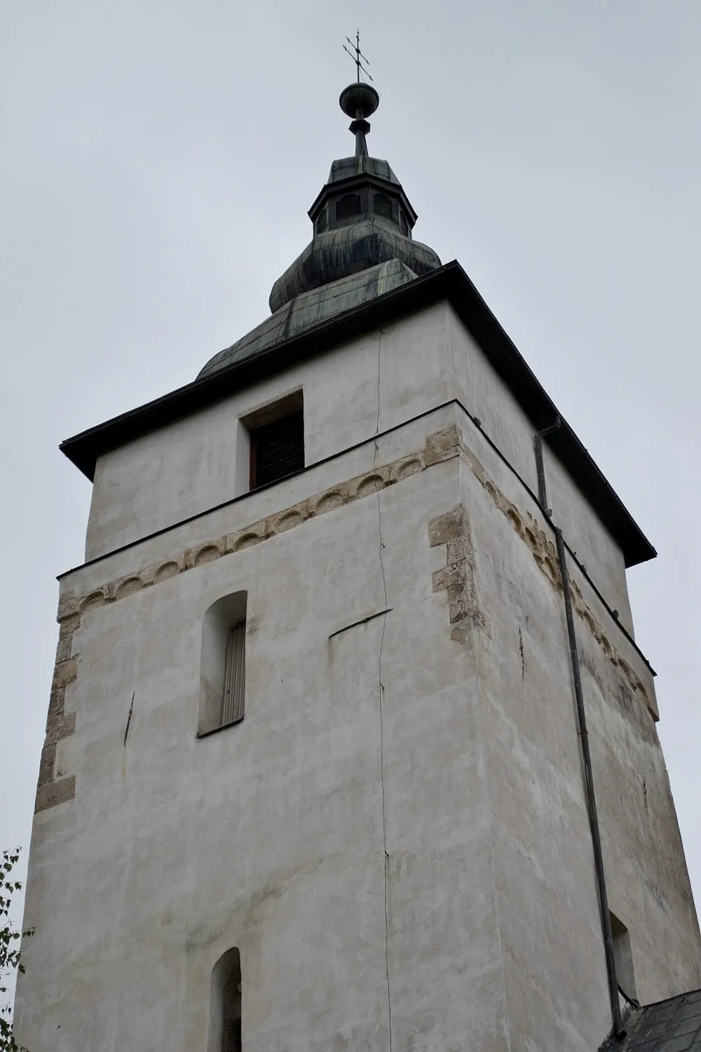 Farský kostol sv. Kataríny Alexandrijskej, Veľká Lomnica — exterior