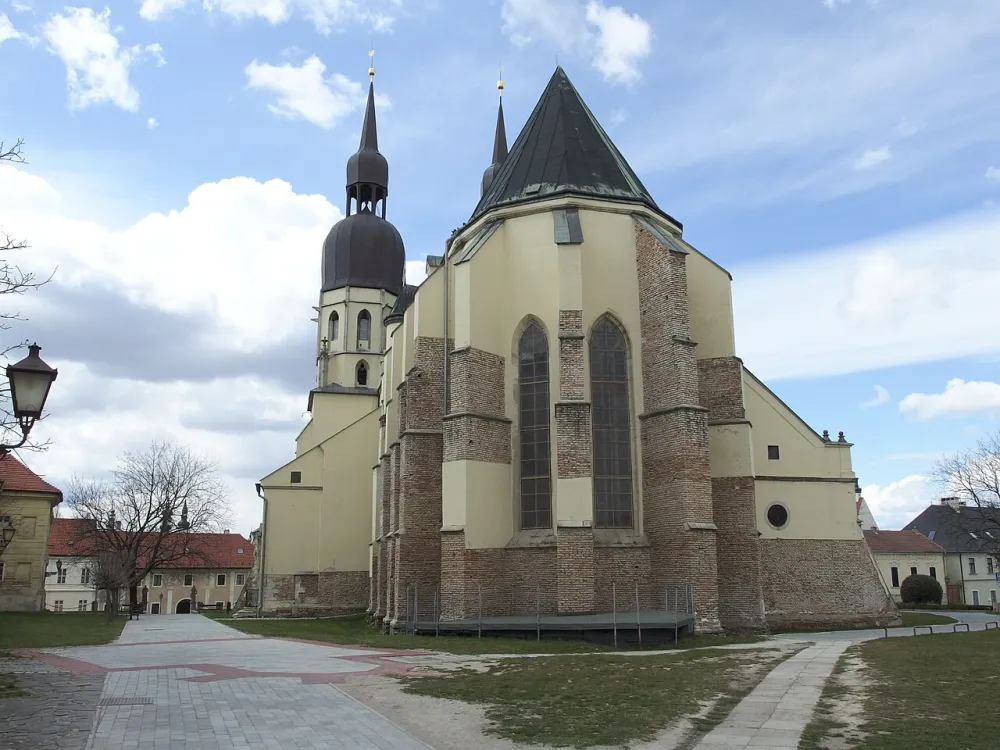 Bazilika sv. Mikuláša , Trnava — exterior