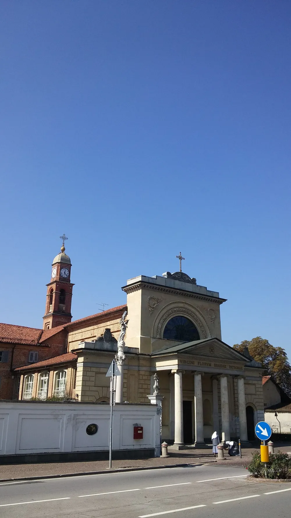 Santuario della Madonna dei Fiori (Bra), Bra — exterior