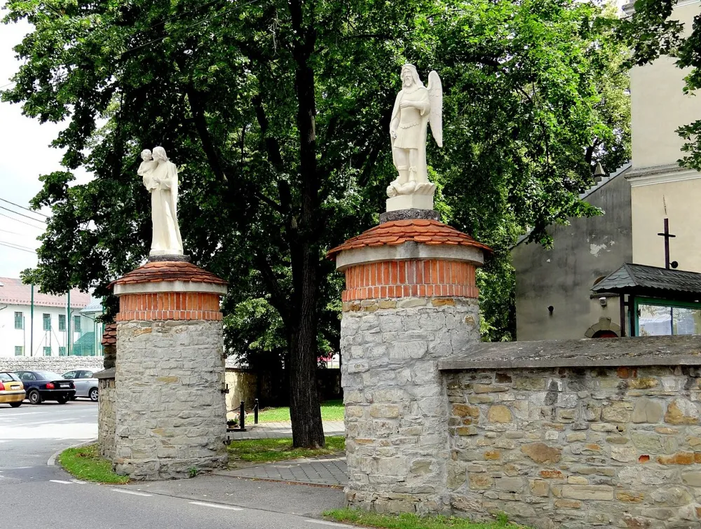 Św. Jana Chrzciciela, Łącko, Łącko — exterior