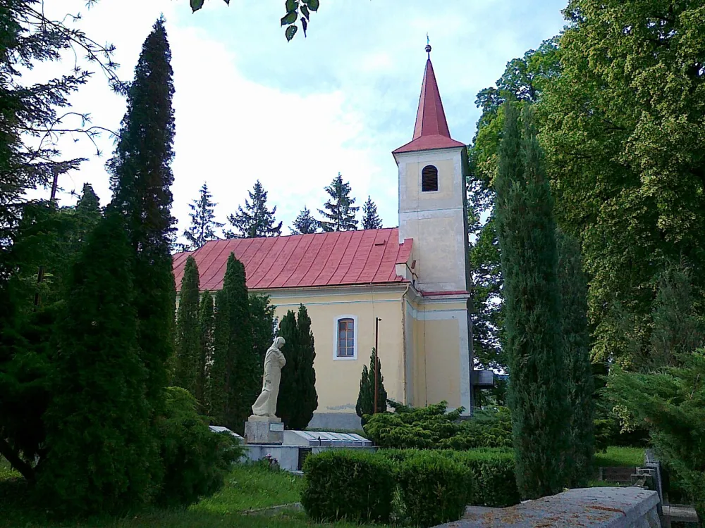 Kostol sv. Ladislava, Kosorín — exterior