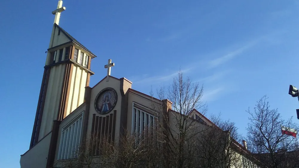 Św. Jadwigi Królowej, Tomaszów Mazowiecki, Tomaszów Mazowiecki — exterior