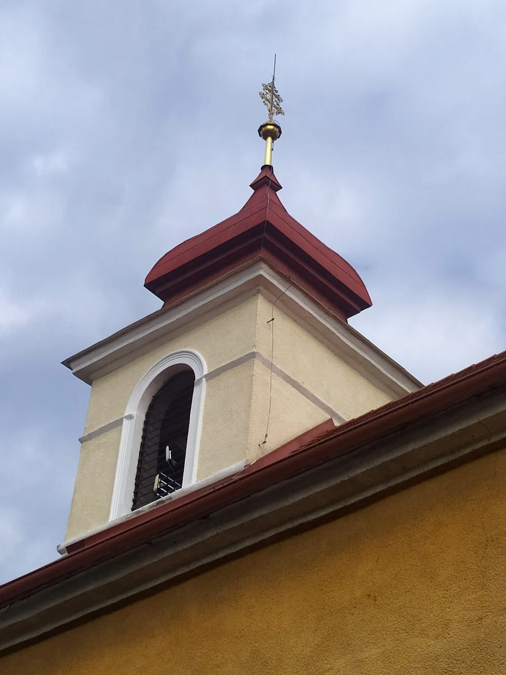 Farský kostol sv. Margity Antiochijskej, Bučany — exterior