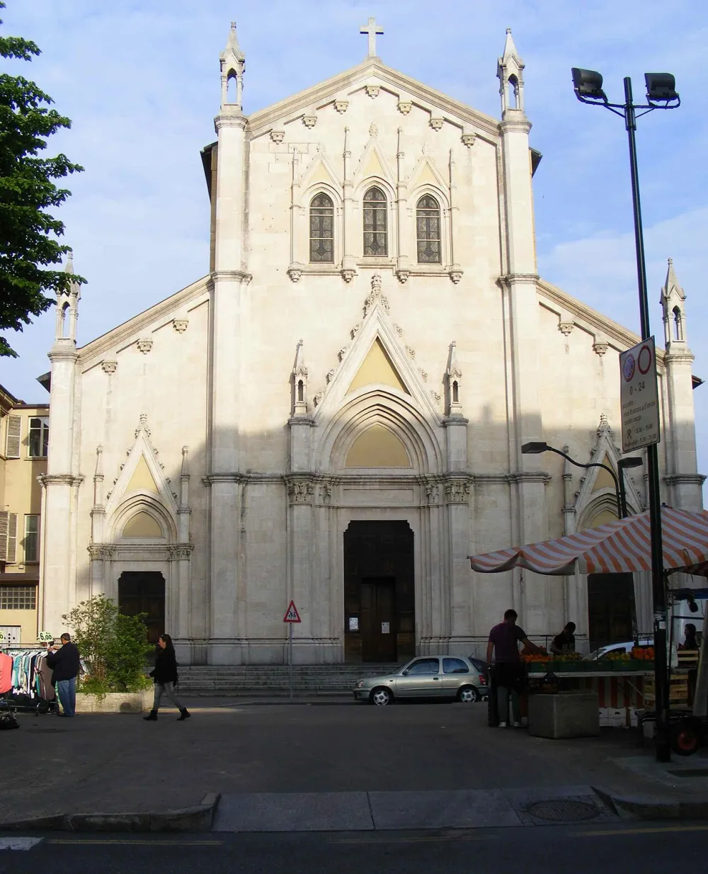 Chiesa di San Pellegrino Laziosi (Torino), Torino — exterior