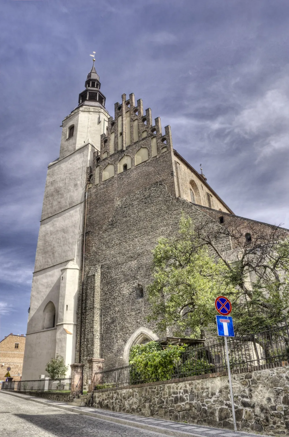 św. Jerzego, Dzierżoniów, Dzierżoniów — exterior