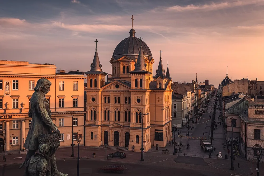 Zesłania Ducha Świętego, Łódź, Łódź — exterior