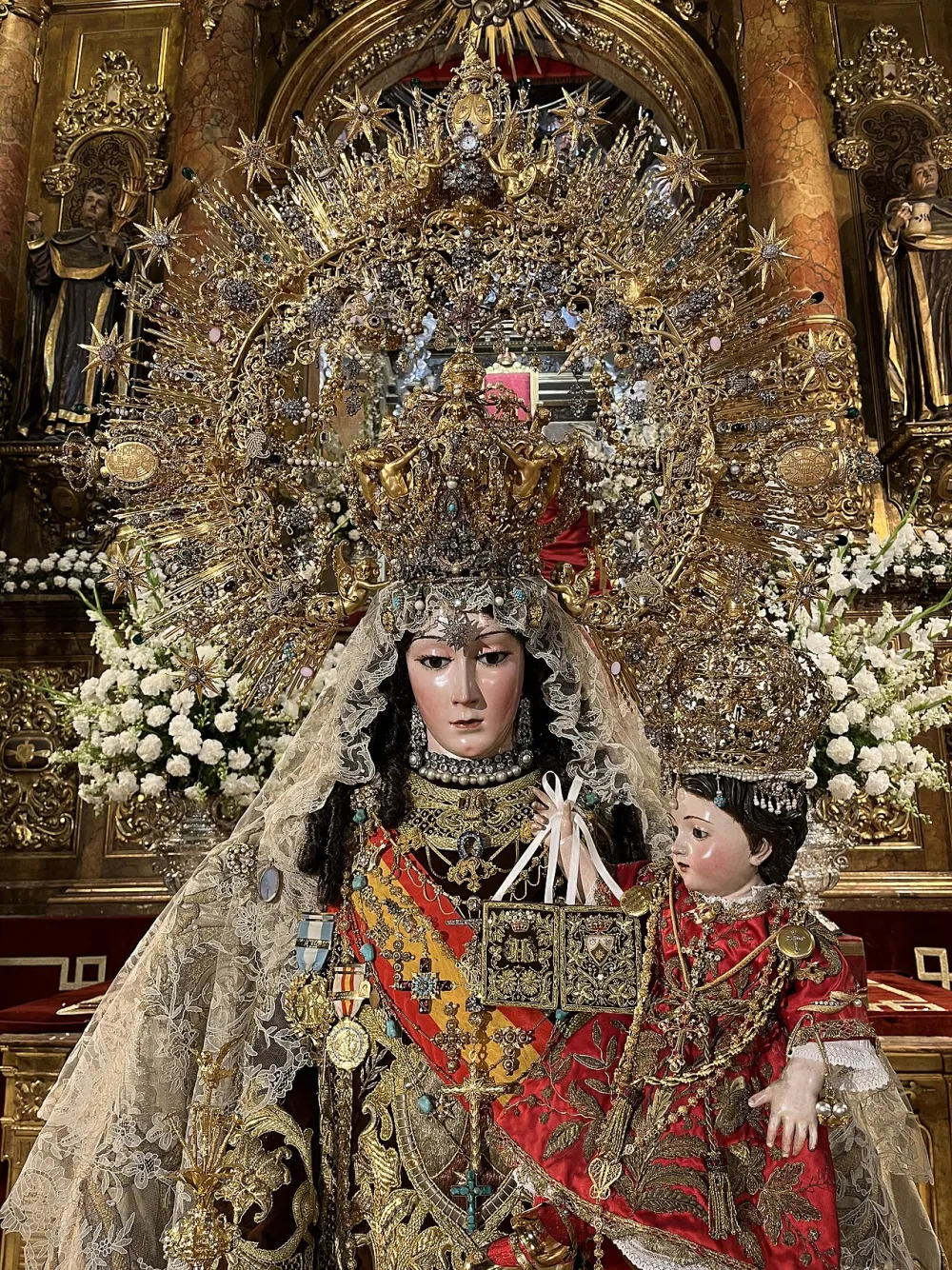 Basílica de Nuestra Señora del Carmen Coronada, Jerez de la Frontera — exterior