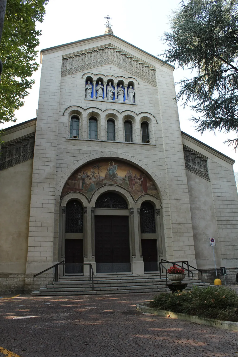 Chiesa del Santissimo Redentore, Cernobbio — exterior