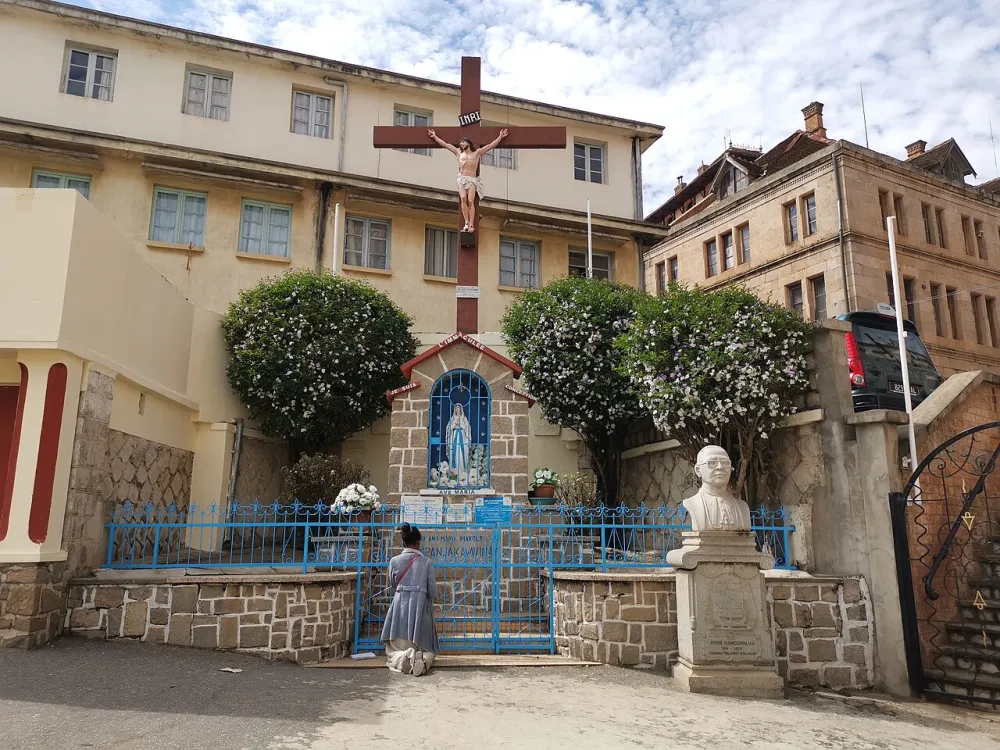 Cathedrale de Andohalo (Cathedral of the Immaculée Conception), Madagascar — exterior