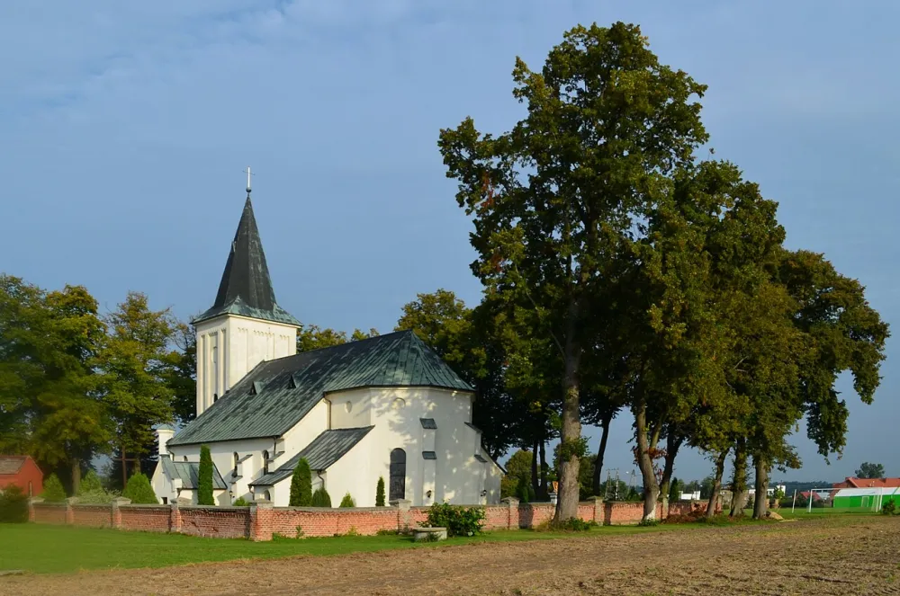Św. Stanisława Biskupa i Męczennika, Pruśce, Pruśce — exterior
