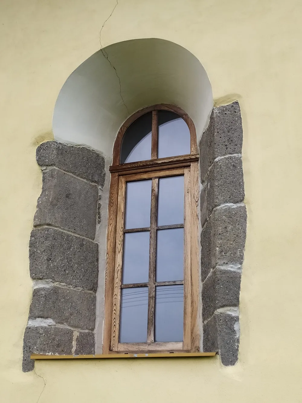Farský kostol narodenia Panny Márie, Čoltovo — exterior