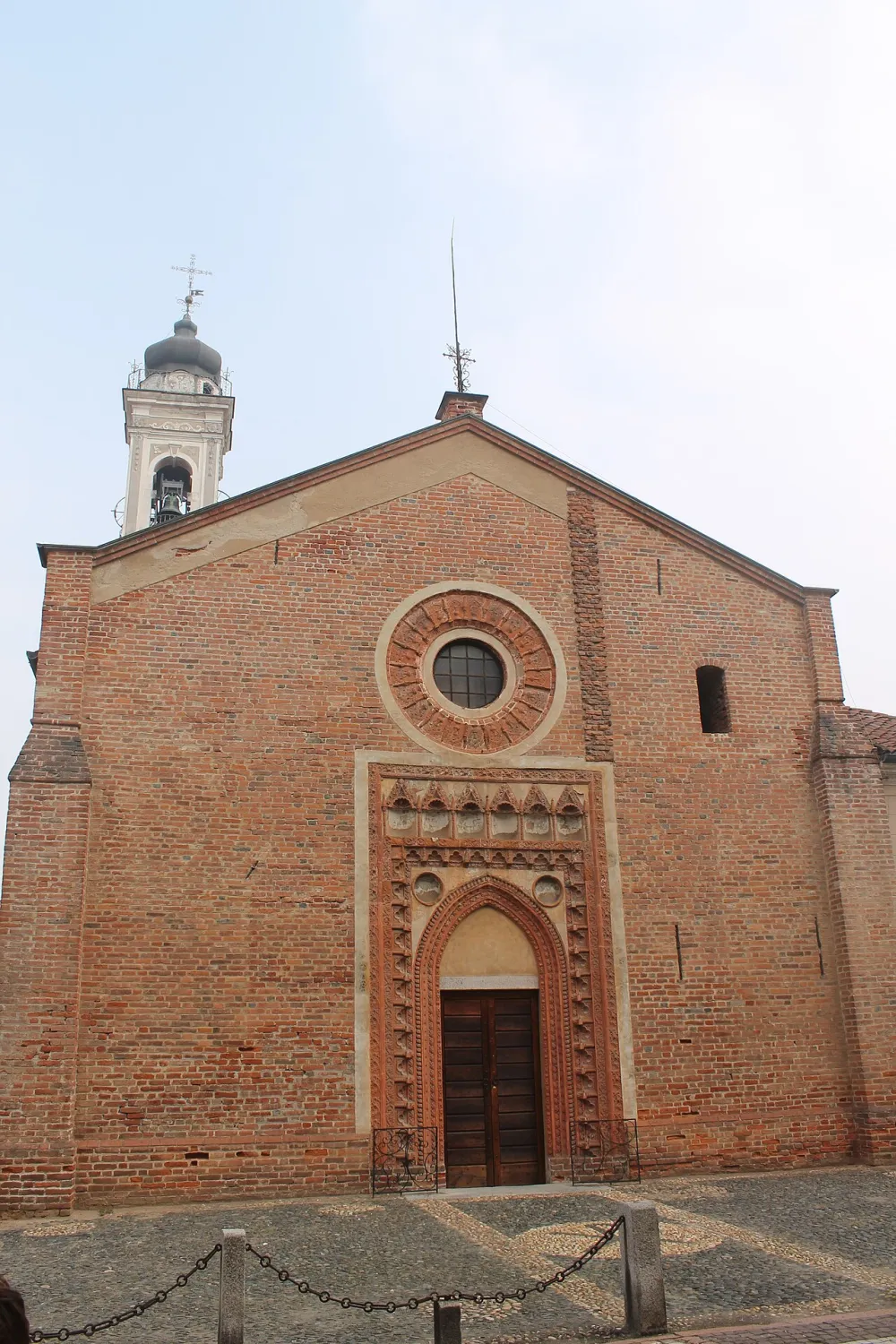 Chiesa di San Michele (Robbio), Robbio — exterior