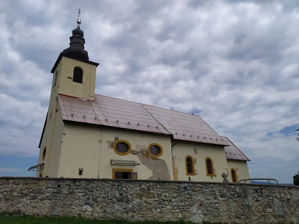 Kostol sv. Barnabáša, Hradište, okres Partizánske — exterior