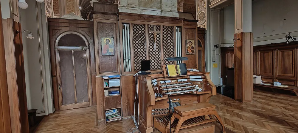 Santuario Basilica Gesù Bambino di Praga, Arenzano — exterior