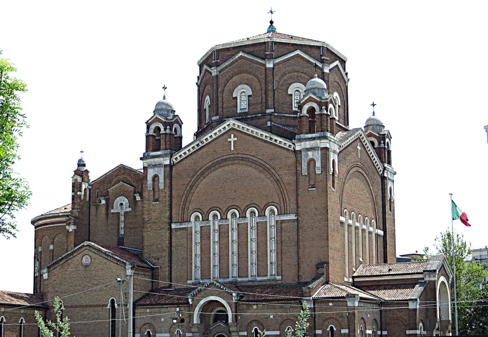 Chiesa del Santissimo Nome di Gesù alla Pace (Padova), Padova — exterior