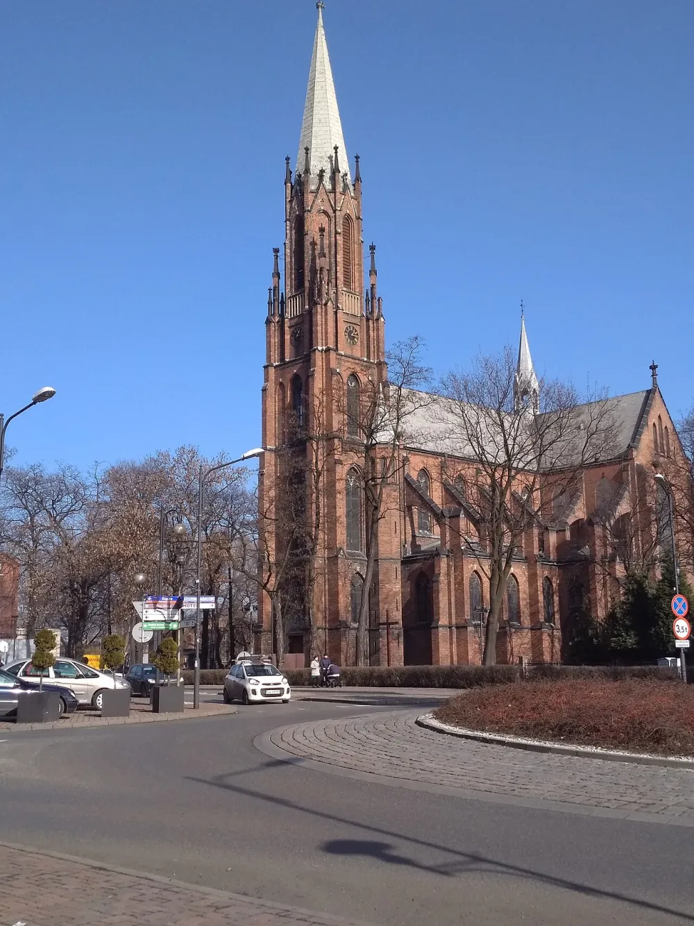 Krzyża Świętego, Siemianowice Śląskie, Siemianowice Śląskie — exterior