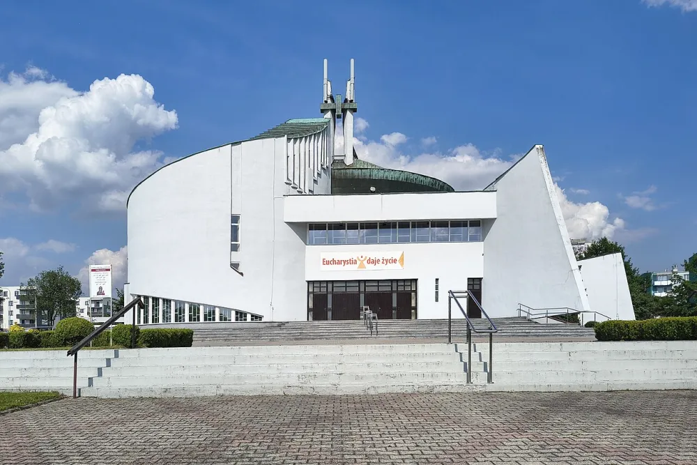 Matki Bożej Częstochowskiej, Knurów, Knurów — exterior