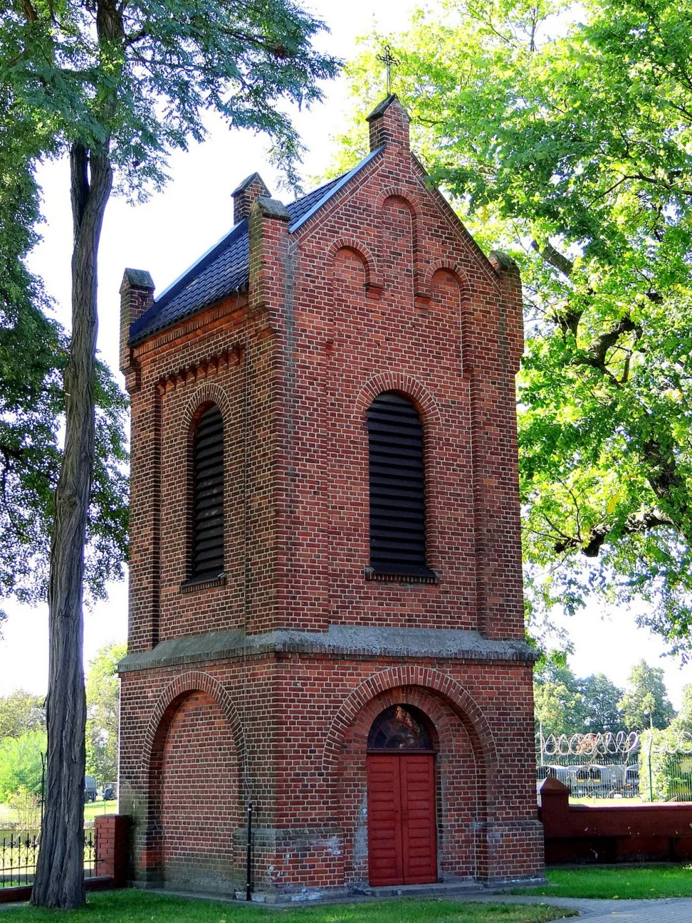 Św. Jakuba Apostoła, Leźnica Wielka, Leźnica Wielka — exterior