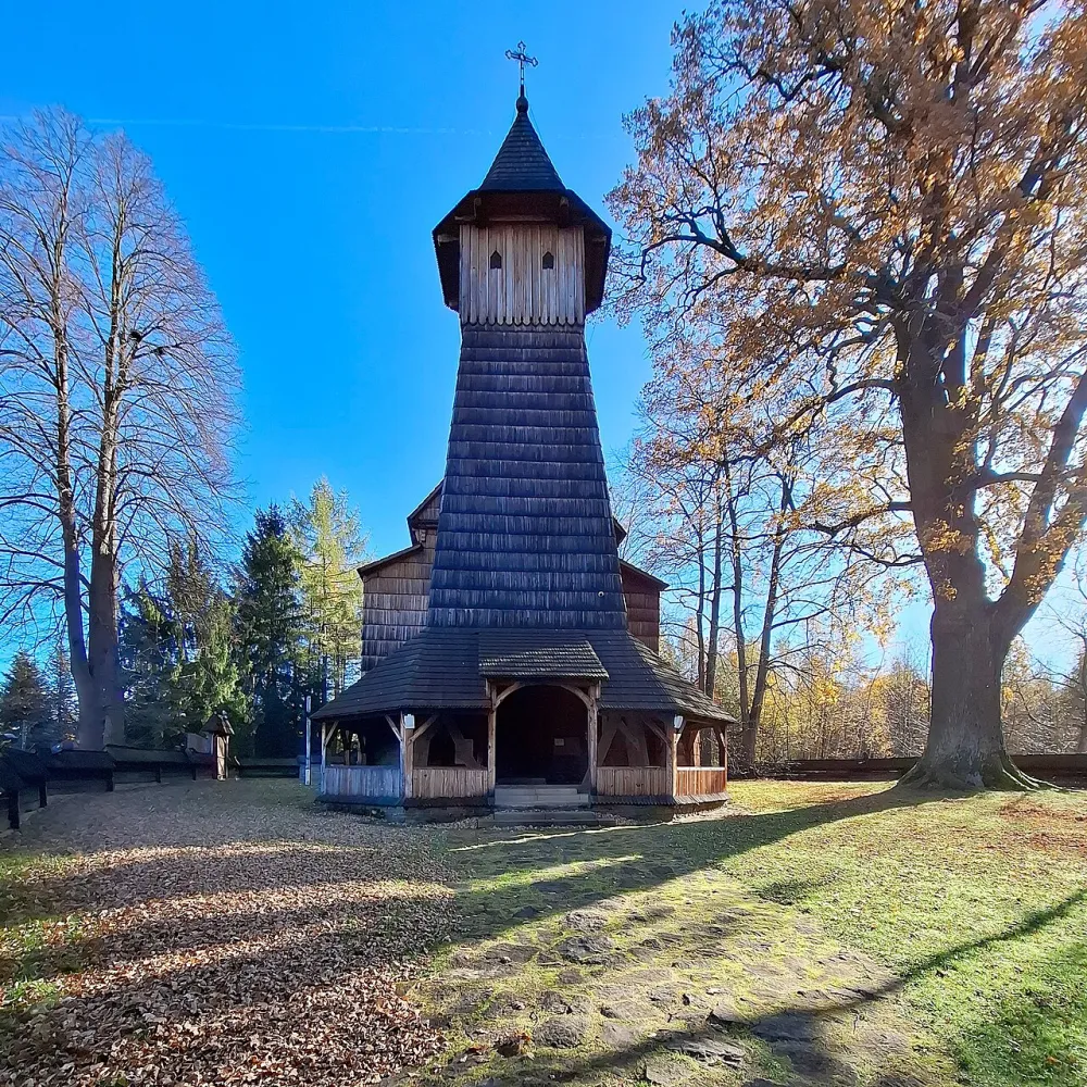 Przemienienia Pańskiego i św. Doroty, Trzcinica, Trzcinica — exterior
