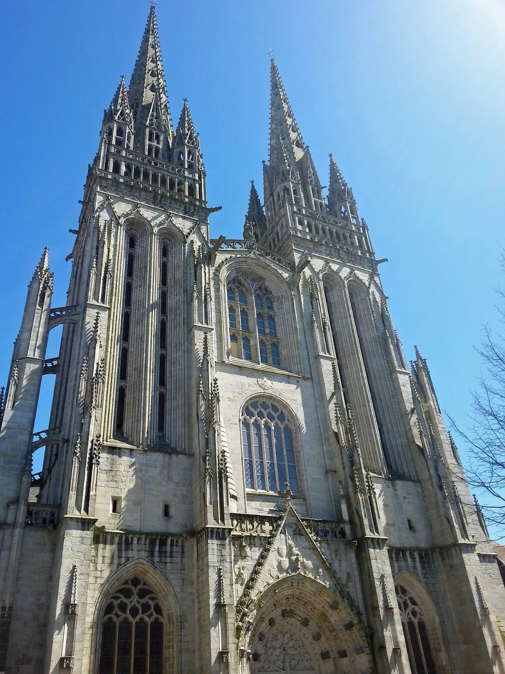 Cathédrale Saint-Corentin, Quimper — exterior