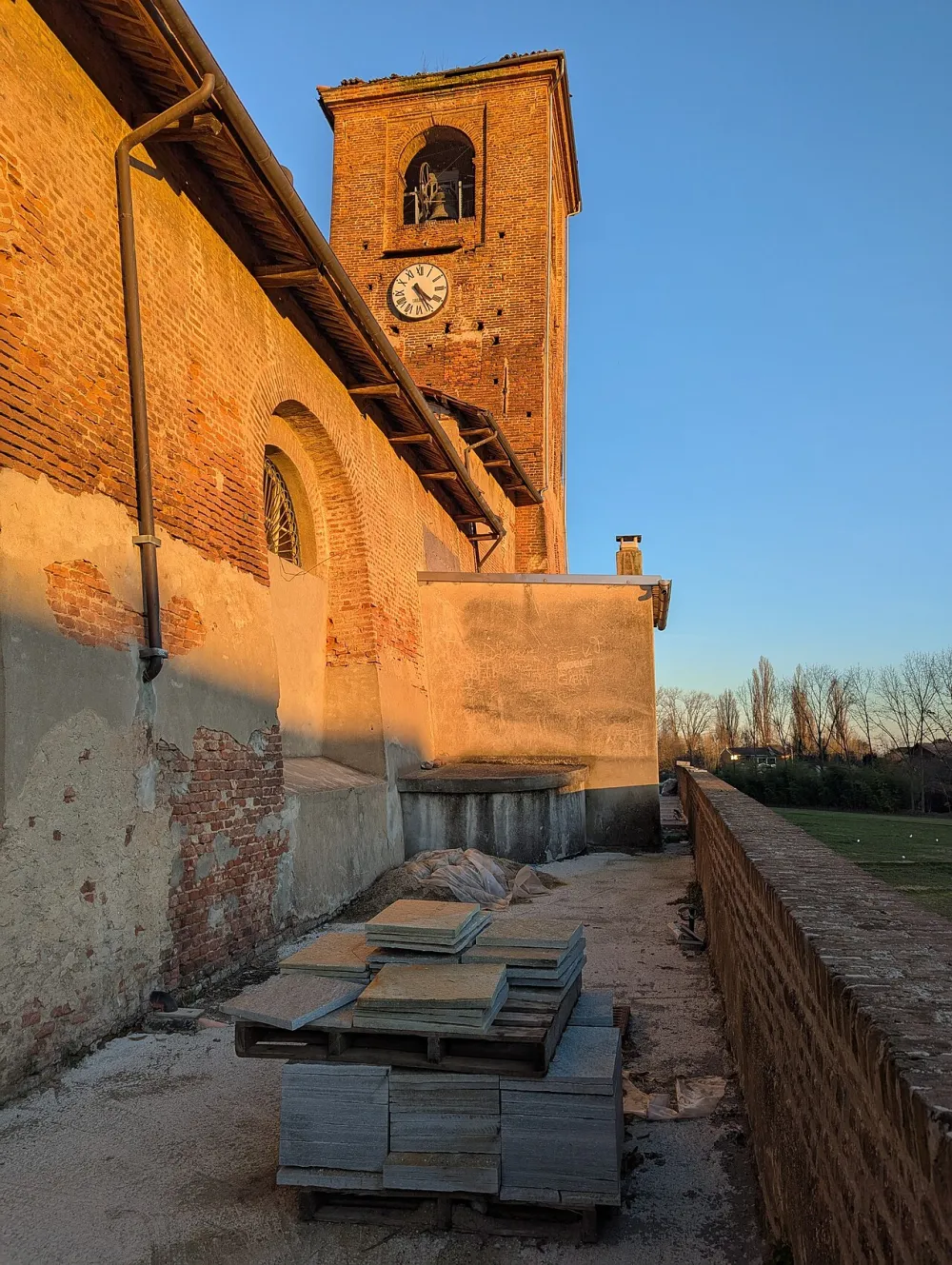 Chiesa della Beata Vergine Assunta (Asigliano Vercellese), Asigliano Vercellese — exterior