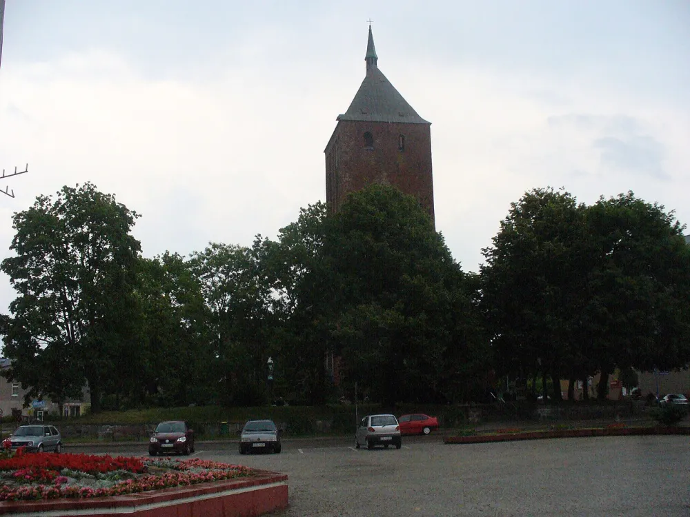 Wniebowzięcia Najświętszej Maryi Panny, Sławno, Sławno — exterior