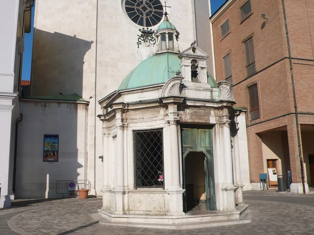 Santuario Sant'Antonio da Padova, Rimini — exterior