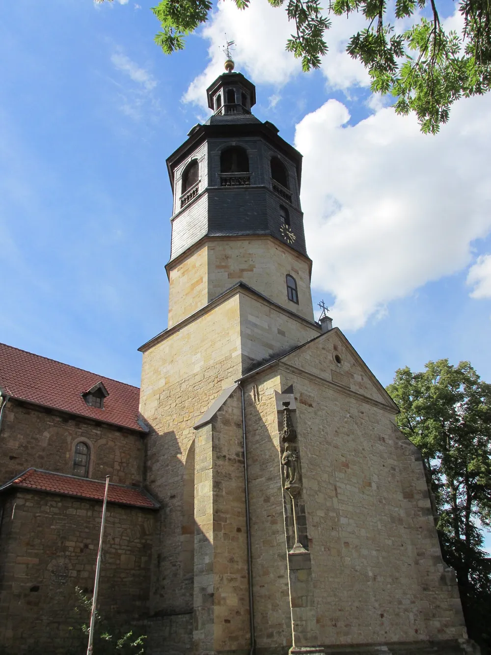 St. Mauritius, Hildesheim — exterior