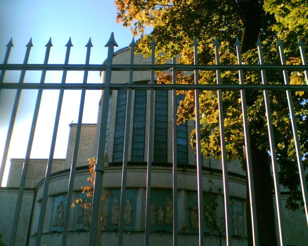 Św. Stanisława Kostki (Sanktuarium Bł. Księdza Jerzego Popiełuszki), Warszawa, Warszawa — exterior