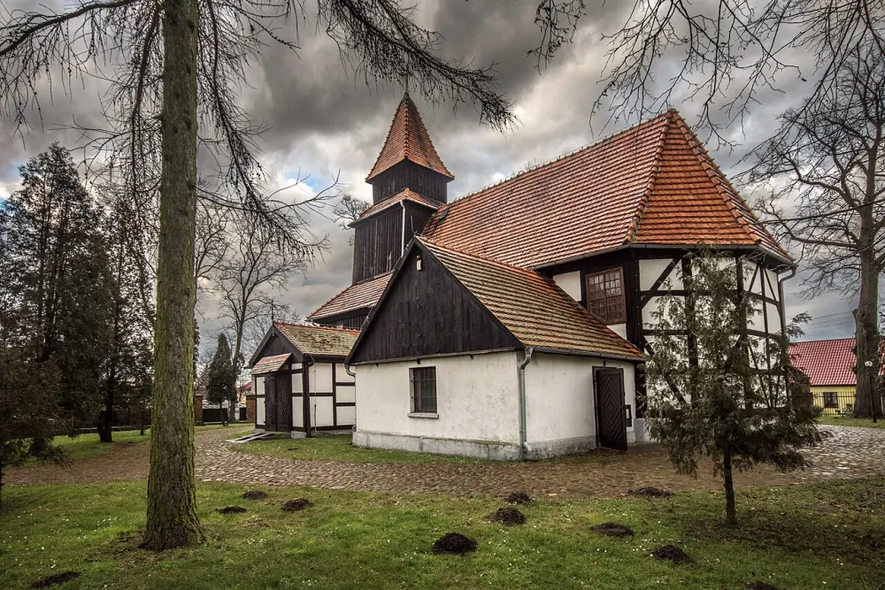 Św. Wojciecha, Rusko, Rusko — exterior