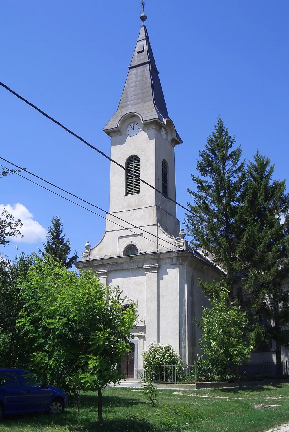 Sarlós Boldogasszony templom, Csór — exterior